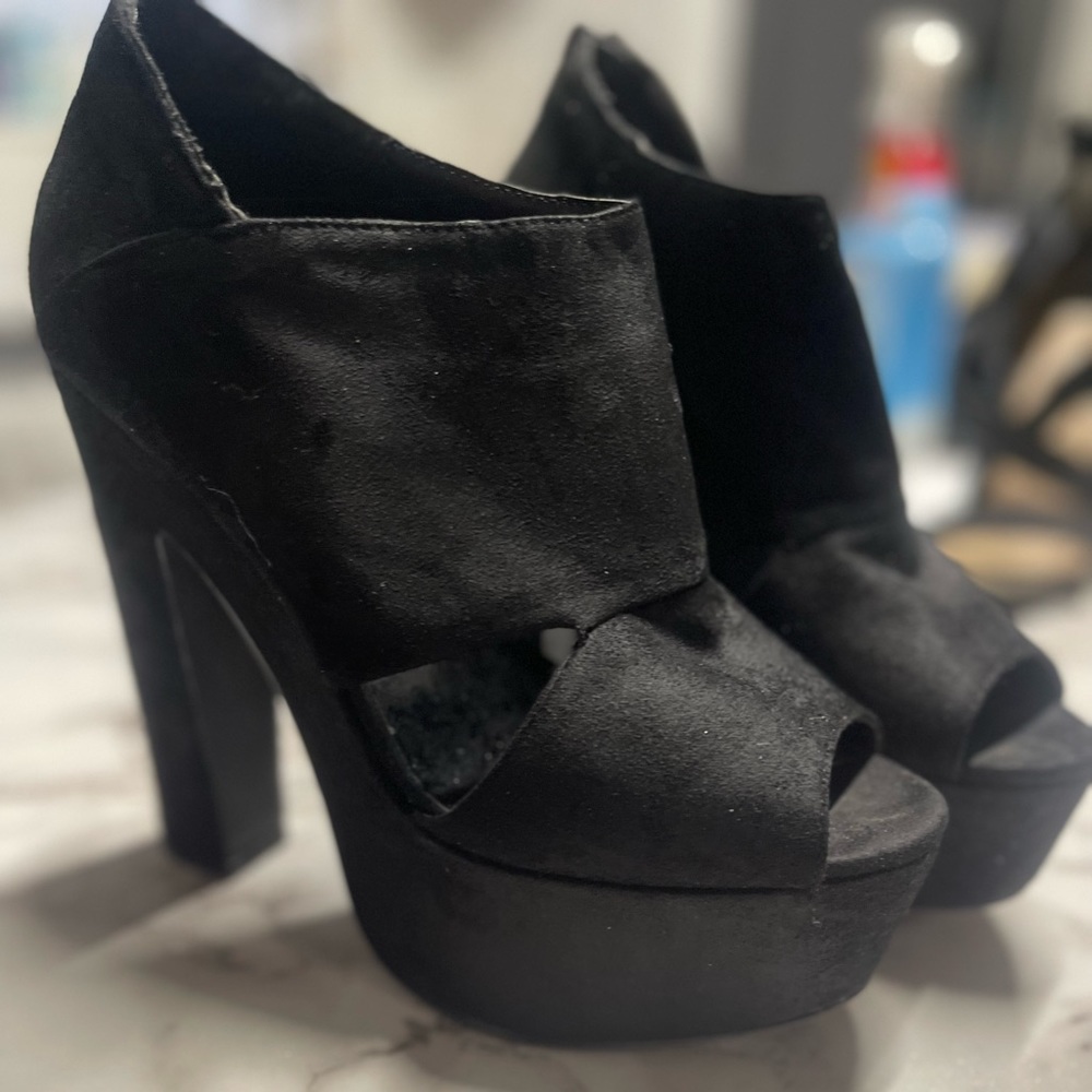 High heels - Picture 5 of 6